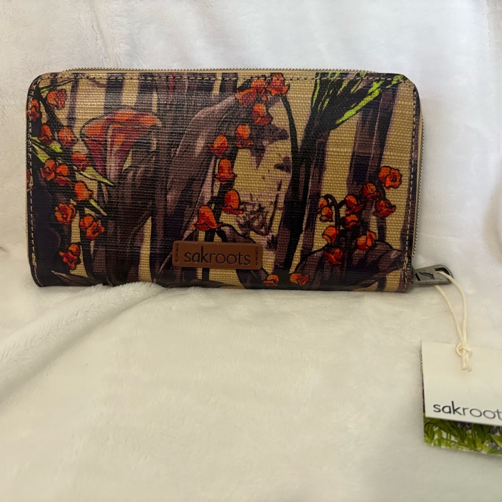 Sakroots Beige Floral Zip Wallet with Orange Accents. Brand New with tag